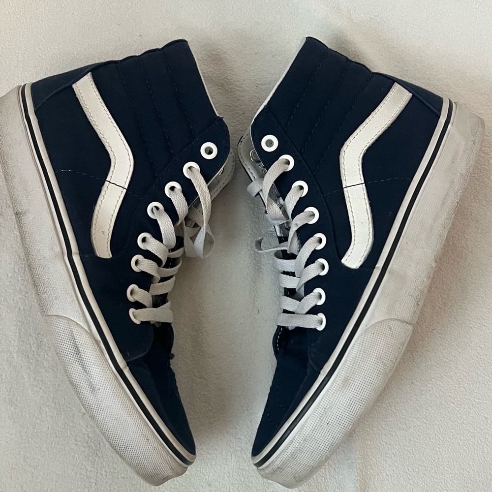Vans White and Navy High-Tops women’s sz 8